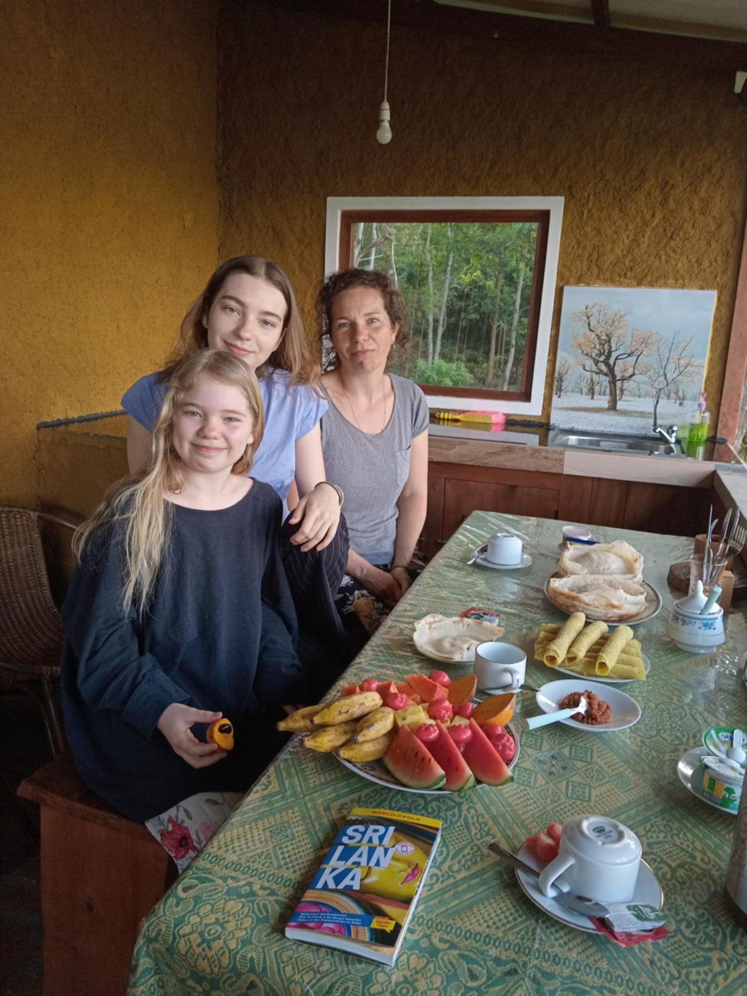 Nethsara Cottage Ella Eksteriør bilde